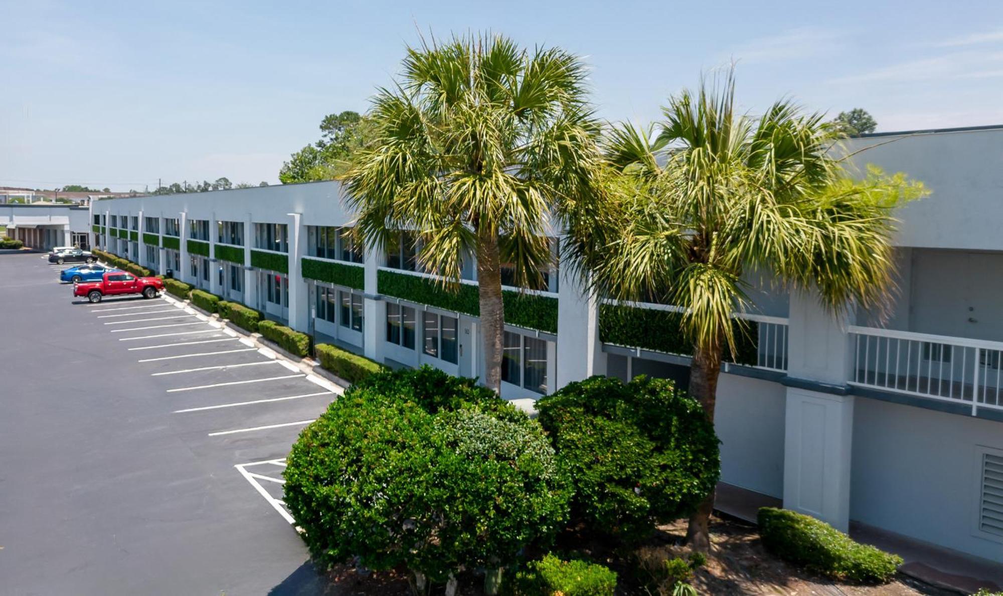 Hotel Oneway Savannah *